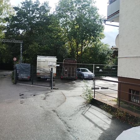 Ruhiges Und Klimatisiertes Apartment Stuttgart Eksteriør bilde